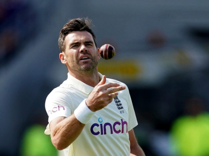 England's James Anderson made history, remain unbeaten 100th times in Test cricket | इंग्लंडच्या जेम्स अँडरसनने रचला इतिहास, कसोटी क्रिकेटमध्ये 100 वेळा राहिला नाबाद