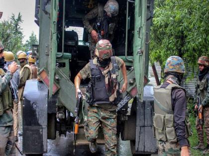 Jammu-Kashmir Terrorist Attack: Attack on army vehicle in Gulmarg, 5 jawans injured and one comrade killed | गुलमर्गमध्ये लष्कराच्या वाहनावर दहशतवादी हल्ला, 5 जवान जखमी तर एका साथीदाराचा मृत्यू