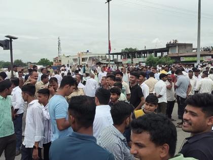 villagers block chhatrapati sambhaji nagar jalgaon highway after accident | अपघातानंतर ग्रामस्थांनी रोखला छत्रपती संभाजीनगर -जळगाव महामार्ग