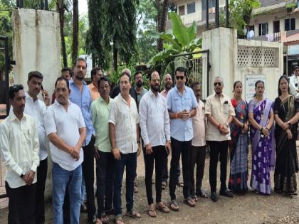 Uddhav Sena's Kankavali protest against Public Safety Act Strong slogans raised against the government | Sindhudurg: जनसुरक्षा कायद्याविरोधात उद्धवसेनेचे कणकवलीत आंदोलन, सरकारविरोधी जोरदार घोषणाबाजी