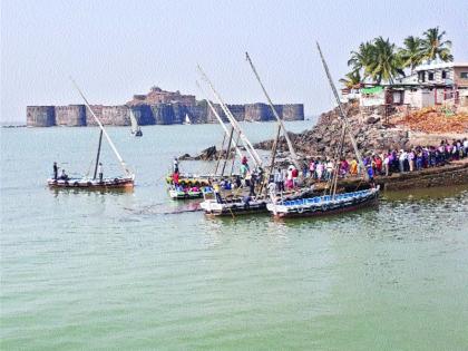 Murud - Janjira fort will be patrolled by senior officers | मुरुड - जंजिरा किल्ल्यावर गस्त सुरू, अतिवरिष्ठ अधिकारी करणार पाहणी