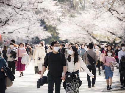 Respect for democracy even in emergency in Japan | CoronaVirus : जपानमध्ये आणीबाणीतही लोकशाहीचा सन्मान