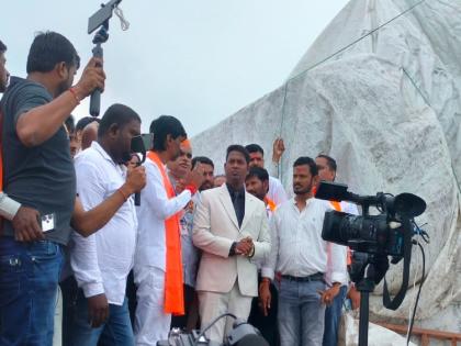 Manoj Jarange Patil warns that the public will make sit at home, those who politicized the incident of chhatrapati Shivaji Maharaj statue | शिवरायांच्या पुतळा दुर्घटनेचे राजकारण करणाऱ्यांना जनता घरी बसविणार, मनोज जरांगेंचा इशारा