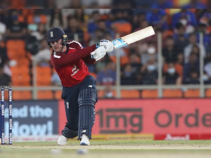 Ind vs Eng 1st T20: England win by 8 wickets, take a 1-0 lead in the series | Ind vs Eng 1st T20 : इंग्लंडचा ८ विकेट्स राखून दणदणीत विजय, रोहित शर्माला विश्रांती देणं पडलं महागात