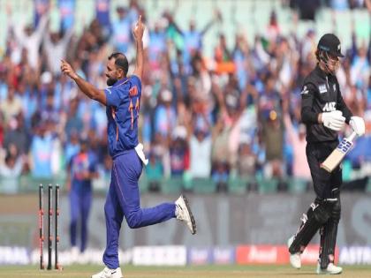 Jasprit Bumrah is a great player but the game of cricket does not stop for anyone, says Mohammed Shami   | IND vs NZ: "क्रिकेट कोणासाठीच थांबत नाही...", जसप्रीत बुमराहच्या पुनरागमनावर मोहम्मद शमीची प्रतिक्रिया