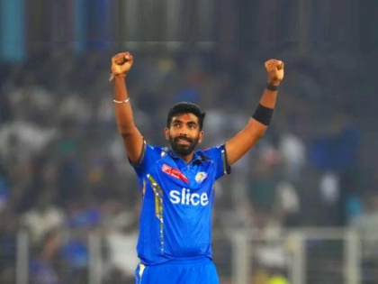 Jasprit Bumrah is like Lasith Malinga a weapon You know that can bring on and take the wickets and also be defensive says Faf Du Plessis IPL 2024 MI vs RCB | "बुमराह हे एक असं हत्यार आहे जे..."; प्रतिस्पर्धी कर्णधाराने भारतीय गोलंदाजावर केला कौतुकाचा वर्षाव
