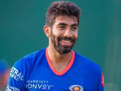 Mumbai Indians quash Jasprit Bumrah rift rumours with Hardik Pandya, solidify position ahead of IPL 2024 auction | जसप्रीत बुमराह Mumbai Indiansची साथ सोडणार? गोलंदाजाच्या पोस्टनंतर फ्रँचायझीची पोस्ट