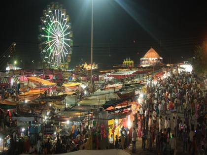 On occasion - Ursus in Pune's Peth | निमित्त- पुण्यातील पेठांमधील उरुस On occasion - Ursus in Pune's Peth | निमित्त- पुण्यातील पेठांमधील उरुस