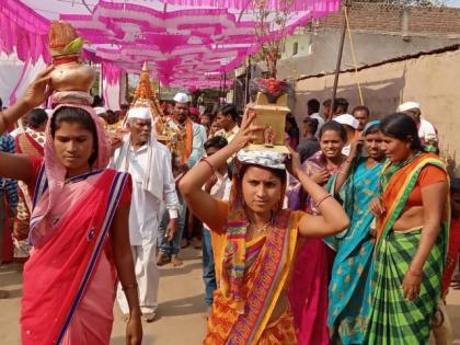 Jai Mungsaji's chanting in Chausala, Umbarda Bazar villages of Washim | उंबर्डा बाजार, चौैसाळ्यात जय मुंगसाजीचा गजर