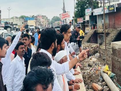 Give farmers Rs 50,000 per acre before Diwali; Jayant Patil demands substantial assistance | शेतकऱ्यांना एकरी ५० हजारांची मदत दिवाळीपूर्वी द्या; जयंत पाटलांनी केली भरीव मदतीची मागणी