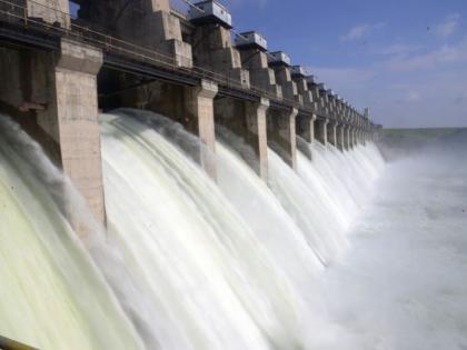 Water pellet: TMC water in the town of Jaiwakwadi | पाणी पेटले : नगरचे पावणेसहा टीएमसी पाणी जायकवाडीला