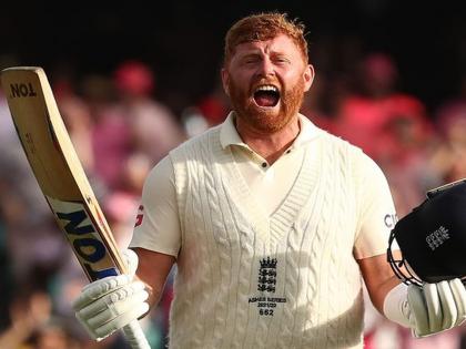 Johnny Bairstow's century made England a comeback | जॉनी बेअरस्टोच्या शतकाने इंग्लंडने केले पुनरागमन