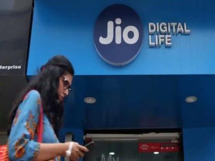 All local calls are now free from Reliance Jio | रिलायन्स जिओतर्फे आता सर्व लोकल कॉल मोफत; आयसीयू चार्जेसच रद्द झाल्याने दिली सुविधा