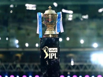 BCCI President Sourav Ganguly has said that the only option to postpone IPL tournaments at the moment was appropriate mac | IPL 2020: ...तर BCCI घेणार IPL रद्द करण्याचा निर्णय