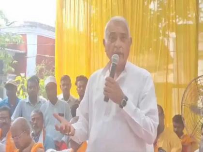 JDU MP Deveshchandra Thakur expressed displeasure with Yadavs and Muslims in Sitamarhi Lok Sabha constituency | "...म्हणून मुस्लिमांची कामे करणार नाही"; नाश्ता करुन जा म्हणत खासदाराने व्यक्त केली नाराजी