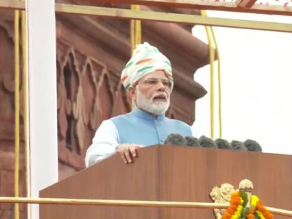 Independence Day 2022: PM Narendra Modi hoists the National Flag at Red Fort on the 76th Independence Day | Independence Day 2022: 'हर घर तिरंगा'च्या माध्यमातून लोकांमध्ये चेतना निर्माण झाली; जगाच्या कानाकोपऱ्यात तिरंगा फडकतोय- नरेंद्र मोदी