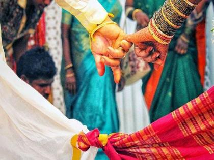 CoronaVirus: Return gift of ‘Covid’ received at the wedding; The groom's father turned out to be positive | CoronaVirus: लग्नात मिळाले ‘कोविड’चे रिटर्न गिफ्ट; वराचा बिल्डर पिताच निघाला पॉझिटिव्ह