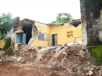 jhalawar school collapse news mother cry children lost in tragedy | ‘मेरे घर के आँगन में खेलने वाला कोई नहीं बचा’; झालावाड दुर्घटनेत मुले गमावली, आईचा आक्रोश jhalawar school collapse news mother cry children lost in tragedy | ‘मेरे घर के आँगन में खेलने वाला कोई नहीं बचा’; झालावाड दुर्घटनेत मुले गमावली, आईचा आक्रोश