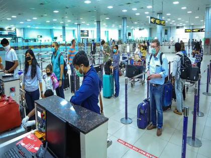 Only private laboratory flights at the airport; Out of 3.59 lakh tests, Rs 78 crore was earned | विमानतळावर खासगी प्रयोगशाळांचीच उड्डाणे; ३.५९ लाख चाचण्यांतून ७८ कोटींची वरकमाई