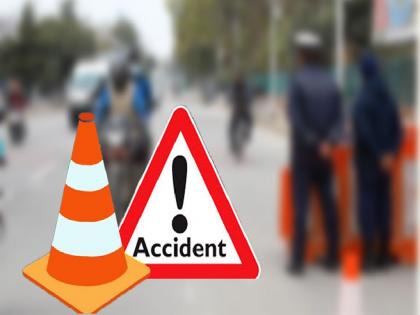 Bhandra | Youth killed, one critical as a truck hits bike on National Highway | राष्ट्रीय महामार्गावर ट्रकच्या धडकेत तरुण ठार, एक गंभीर