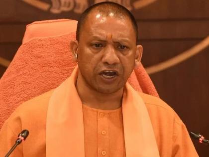 Lockdown Uttarakhand Police stopped Yogi Adityanath's aunt at the border hrb | योगी आदित्यनाथांच्या मावशीला सीमेवर रोखले; जिल्हाधिकाऱ्यांचा पासही होता