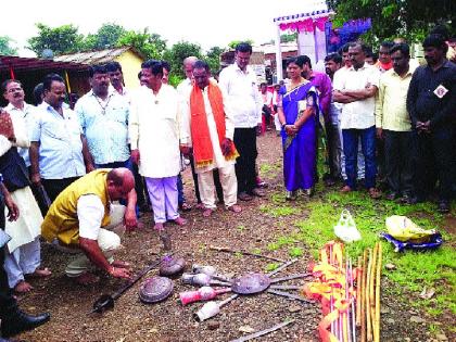  Jivaji Mahale celebrated the birth anniversary of Pratapgad | जीवाजी महाले यांची प्रतापगडावर जयंती साजरी