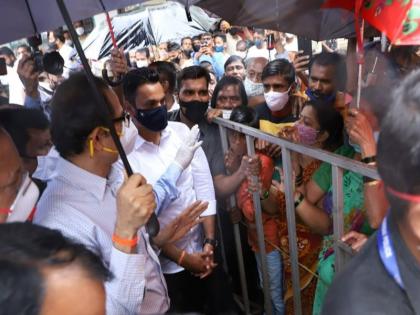 I am not the Chief Minister announcing the package, I am the Chief Minister helping; Said CM Uddhav Thackeray | मी पॅकेज जाहीर करणारा मुख्यमंत्री नाही, तर मी मदत करणारा मुख्यमंत्री आहे- उद्धव ठाकरे