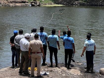 Bathing a pet can be life-threatening Unfortunate end of brother and sister by drowning in the lake | पाळीव श्वानाला आंघोळ घालणे बेतले जीवावर; तलावात बुडून भावाबहिणीचा दुर्दैवी अंत