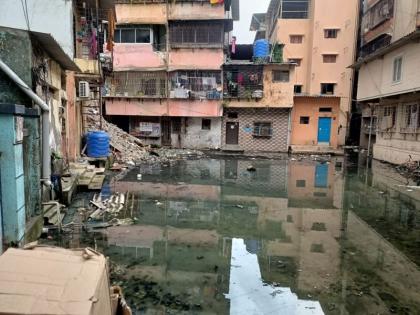 The health of the citizens is endangered due to the negligence of the Municipal Corporation; Debris causes stagnant sewage in the area | महापालिकेच्या दुर्लक्षामुळे नागरिकांचे आरोग्य धोक्यात; डेब्रिजमुळे परिसरात साचले सांडपाणी