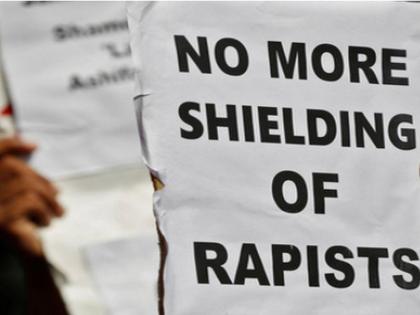 Two BJP J&K ministers quit after PM slams Kathua & Unnao rapes | कठुआ प्रकरण: जम्मू-काश्मीर सरकारमधील भाजपाच्या दोन मंत्र्यांचा राजीनामा