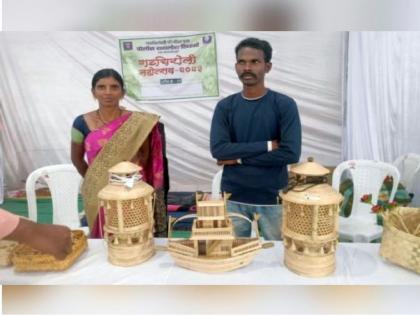 Deaf-mute Narendra's talking artwork, A line of life decorated with sculpture; Gadchiroli | मूकबधिर नरेंद्रची 'बोलकी' कलाकृती... शिल्पकलेतून सजवली आयुष्याची रेखा