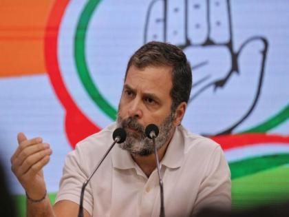 Why invest PF, LIC, SBI money?; Rahul Gandhi's question, intense agitation across the country | पीएफ, एलआयसी, एसबीआयचे पैसे का गुंतवले?; राहुल गांधी यांचा सवाल, देशभरात तीव्र आंदोलन