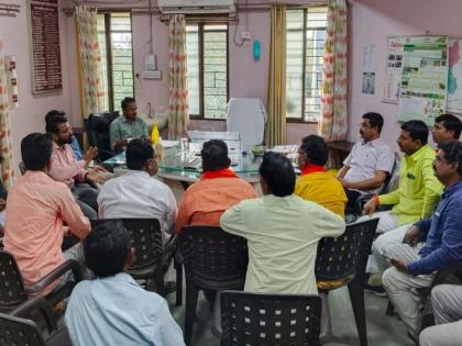 Shiv Sainiks strike at Agriculture Office regarding Agrim; Advance amount will be received soon | ‘अग्रिम’बाबत शिवसैनिक धडकले कृषी कार्यालयात; लवकरच मिळणार अग्रिमची रक्कम