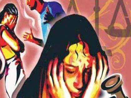 crime filed against in-laws including husband for brutally beating and try to kill wife for dowry | सासरकडून हुंड्यासाठी अमानुष छळ; नवरा गळ्याभोवती आवळणार होता फास, इतक्यात..