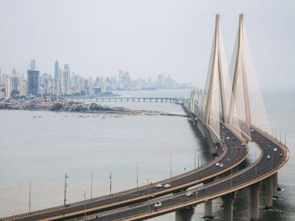 One lane of Worli sea face for coastal road closed for seven months | कोस्टल रोडसाठी वरळी सी फेसची एका मार्गिका सात महिने बंद