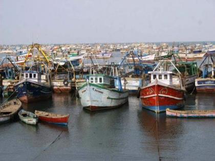 Trawler traders in Goa get 'pearls heavier than nose'! | गोव्यात ट्रॉलर व्यावसायिकांना झाले ‘नाकापेक्षा मोती जड’!