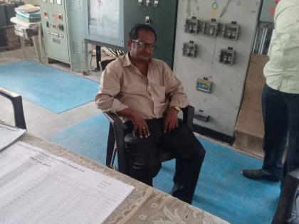 Junior engineer accepted bribe to install electricity meter got arrested | वीज मीटर लावण्यासाठी कनिष्ठ अभियंत्याने स्वीकारली लाच, झाली अटक