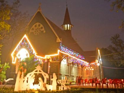 Prayers, songs, social activities will also be organized in all churches on the occasion of Natal in Kolhapur tomorrow | कोल्हापुरात उद्या नाताळनिमित्त सर्व चर्चमध्ये प्रार्थना, गाण्यांचे, सामाजिक उपक्रमांचेही आय़ोजन