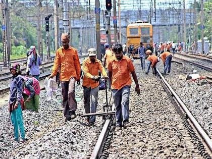 Megablock on western, central and harbour railway lines | रेल्वेच्या तिन्ही मार्गांवर मेगाब्लॉक