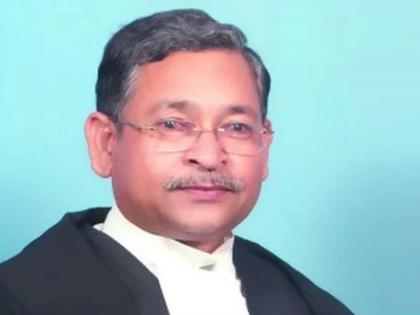 hief Justice Lets CBI Probe High Court Judge For Corruption | देशाच्या इतिहासात पहिल्यांदाच HCच्या न्यायाधीशांविरोधात होणार गुन्हा दाखल