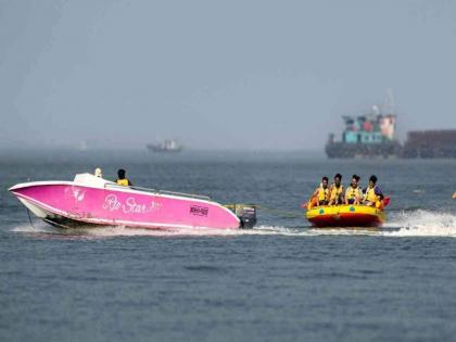 बोटमालकांचे परवाने, कागदपत्रांची दहशतवादविरोधी कक्षाकडून छाननी - Marathi News | Juhu Beach Boat Owners Licenses and Documents Scrutinized by Anti Terrorism Cell | Latest News at Lokmat.com