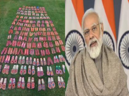 Special gift of PM Narendra Modi to the staff of Kashi Vishwanath temple, jute slippers sent | PM Narendra Modi: काशी विश्वनाथ मंदिरातील कर्मचाऱ्यांना PM मोदींची खास भेट, पाठवल्या जुटच्या चपला