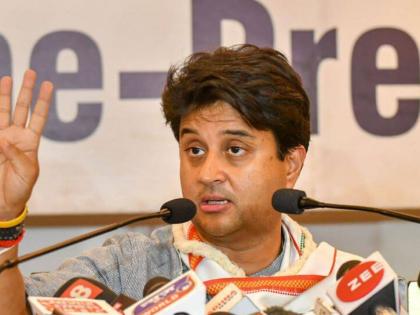 Congress leader Jyotiraditya Shinde may join BJP? There will be reversal in Madhya Pradesh politics | Video: काँग्रेसचे नेते ज्योतिरादित्य शिंदे भाजपाच्या वाटेवर? मध्य प्रदेशातील राजकारणात होणार उलथापालथ