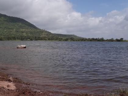 Decrease in water level of Kas Lake | कास तलावाच्या पाणीपातळीत दिवसेंदिवस घट, पण..