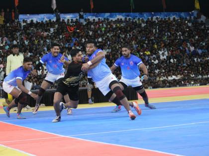 In the national kabaddi tournament, Maharashtra's challenge ends in semi final | धक्कादायक...राष्ट्रीय कबड्डी स्पर्धेत महाराष्ट्राचे आव्हान संपुष्टात