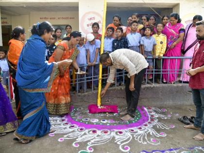 Let's work hard, raise the bar of educational equality; Resolution of Minister Bachchu Kadu on the occasion of Gudipadva | चला श्रमदान करू, शैक्षणिक समानतेची गुढी उभारू; गुढीपाडव्यानिमित्त मंत्री बच्चू कडू यांचा संकल्प