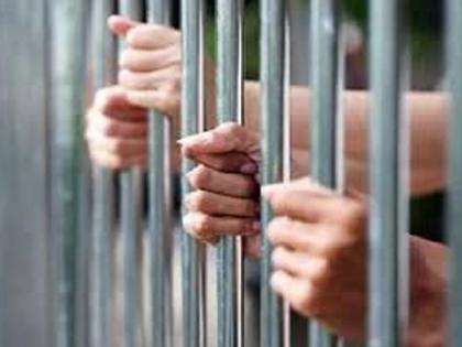 The murderers and robbers of Kolhapur District Jail are highly educated | कोल्हापूर जिल्हा कारागृहातील खुनी, दरोडेखोर आहेत उच्चशिक्षित, तुरुंगातूनच शिकण्याचे अनेकांचे प्रयत्न