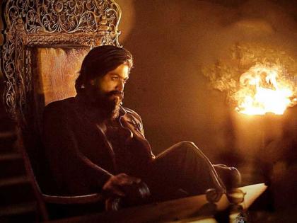 KGF Chapter 2 Box Office Collection Day 14: Yash film KGF 2 earns huge profit | KGF Chapter 2 Box Office Collection Day 14: दुसऱ्या आठवड्यातही 'केजीएफ'चाच बोलबोला, बॉक्स ऑफिसवर घौडदौड सुरूच