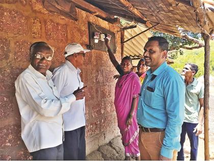 75 years after independence, Mahavitran fulfilled their long-standing demand by providing electricity to six households in Brahmin Dev Khore village of Karjida Rajapur in the Sahyadri valley | स्वातंत्र्याच्या ७५ वर्षानंतर सह्याद्री खाेऱ्यातील घरे प्रकाशमान