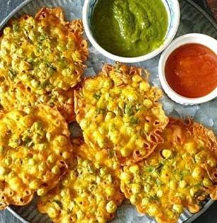 पटकन करा काळ्या चण्याचा बचका - कुरकुरीत आणि चविष्ट असा हा पदार्थ अगदीच खास, नक्की करा पारंपरिक पदार्थ